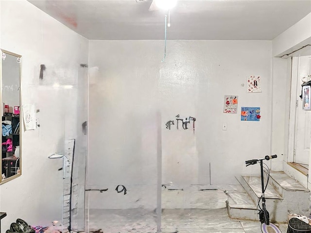 209 SW 40th St, Oklahoma City, OK 73109 - view of bathroom
