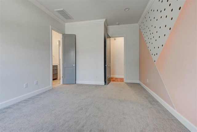 4209 Las Colinas Ln, Norman, OK 73072 - unfurnished bedroom featuring ornamental molding, carpet, baseboards, and ensuite bath