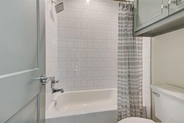 4209 Las Colinas Ln, Norman, OK 73072 - full bathroom with toilet and shower / tub combo with curtain