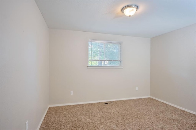 5016 NW 26th St, Oklahoma City, OK 73127 - carpeted empty room with baseboards