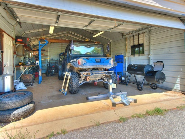 764 S Sara Rd, Tuttle, OK 73089 - view of garage