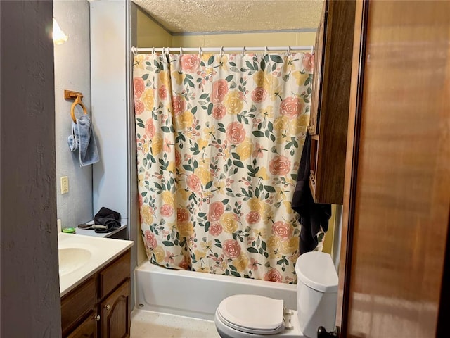 321 E Ninth St, Leedey, OK 73654 - bathroom featuring toilet, a textured ceiling, vanity, shower / bath combo with shower curtain, and a textured wall