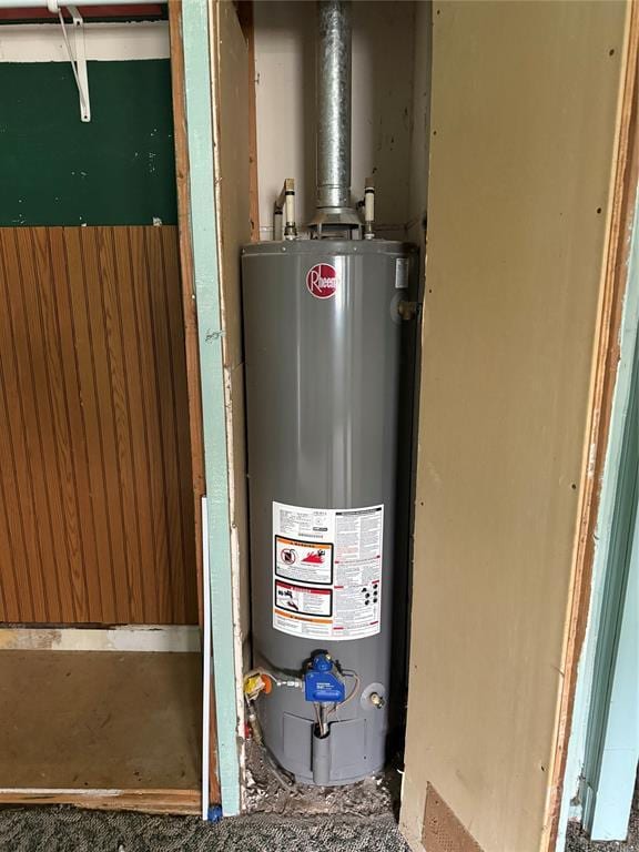 711 E Walnut St, Altus, OK 73521 - utilities with gas water heater