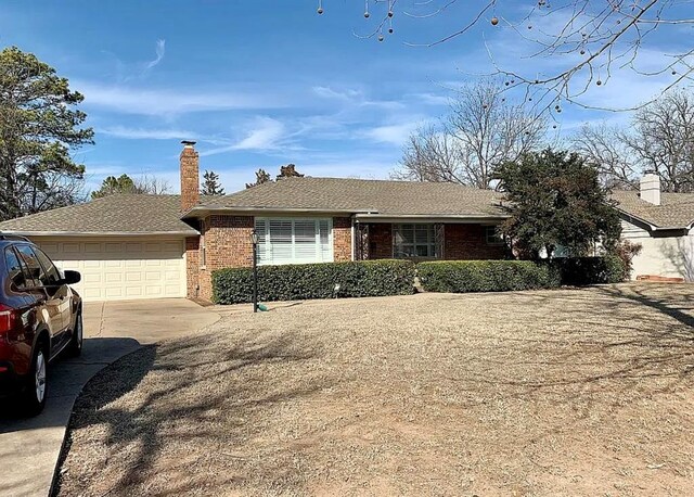 1811 S Guilford Ln, Nichols Hills, OK 73120 - photo 2