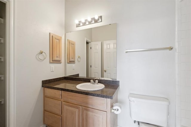 2013 Cedar Meadow Ln, Edmond, OK 73003 - full bathroom with toilet and vanity