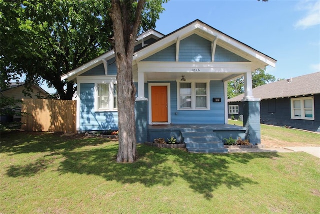 1016 N Louisa Ave, Shawnee, OK 74801 - view of front of property with a porch
