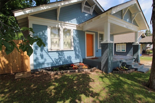 1016 N Louisa Ave, Shawnee, OK 74801 - view of front of home with a porch