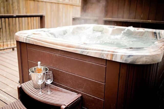 78 Lionfish Rd, Broken Bow, OK 74728 - exterior view of a hot tub