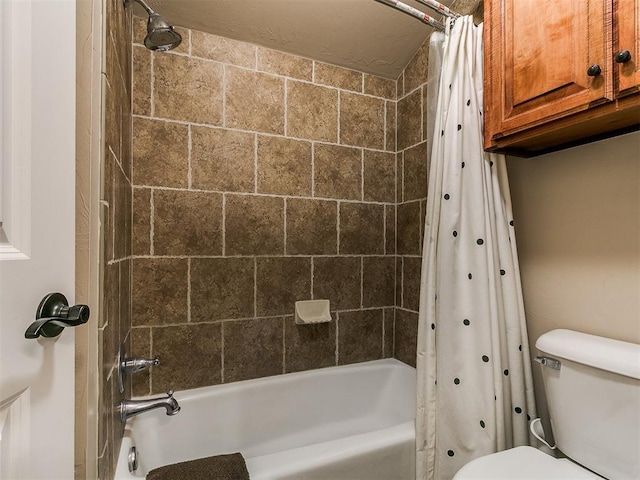404 Nantucket Blvd, Norman, OK 73071 - full bathroom featuring shower / bathtub combination with curtain and toilet