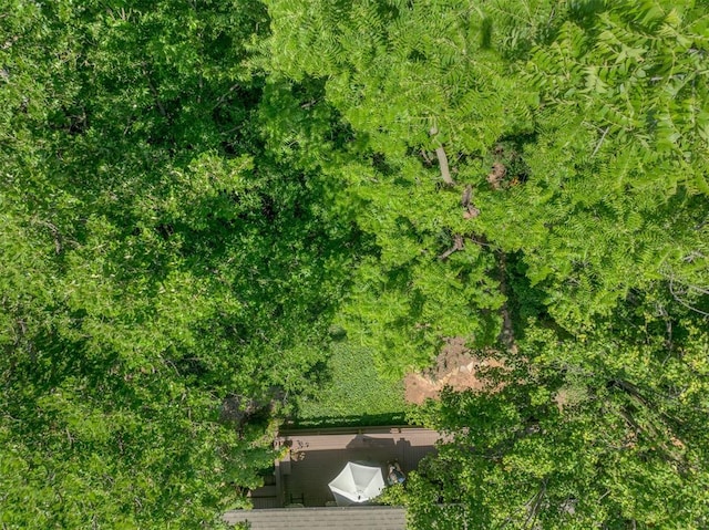 aerial view of property and surrounding area