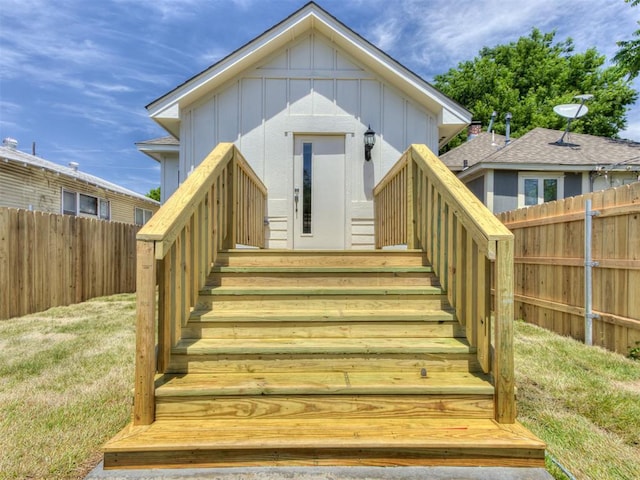 1518 NW 8th St, Oklahoma City, OK 73106 - view of front of house with board and batten siding