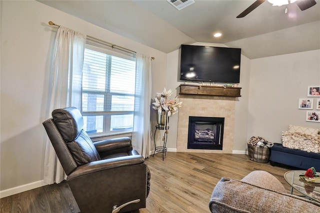 1425 NW 12th St, Newcastle, OK 73065 - living area featuring a ceiling fan, vaulted ceiling, baseboards, and wood finished floors