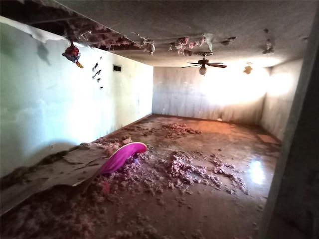 11209 Cimarron Dr, Oklahoma City, OK 73162 - unfurnished room with a ceiling fan