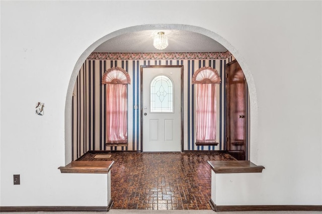 3109 N Glade Ave, Bethany, OK 73008 - entrance foyer featuring arched walkways