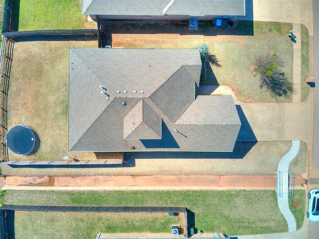 2408 Santa Monica St, Edmond, OK 73034 - drone / aerial view