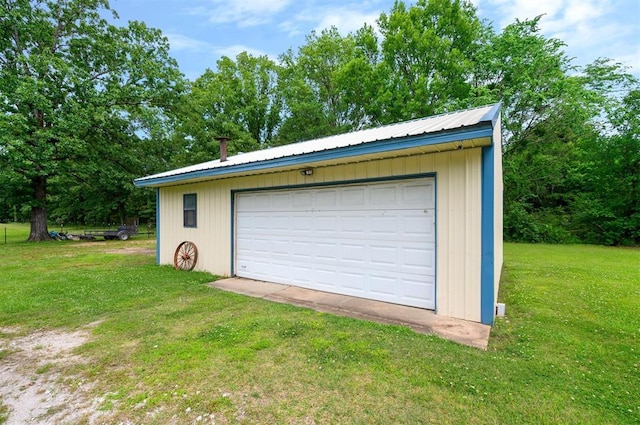 2590 Old 21 Rd, Idabel, OK 74745 - view of detached garage