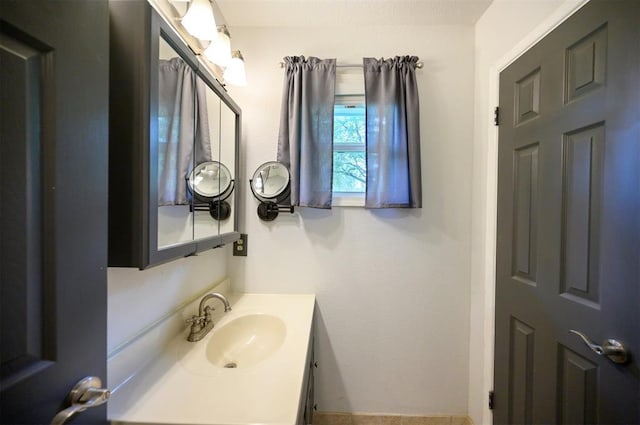 2590 Old 21 Rd, Idabel, OK 74745 - bathroom with vanity