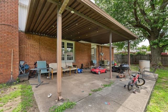 3217 NW 34th St, Oklahoma City, OK 73112 - view of patio