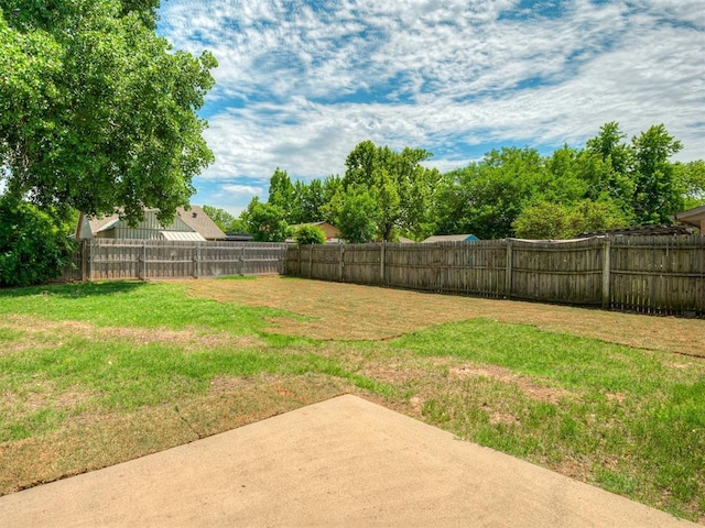 813 Branchwood Ct, Norman, OK 73072 - view of yard featuring a patio area