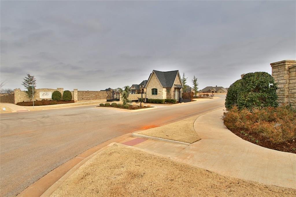 13100 Mackinac Island Dr, Oklahoma City, OK 73142 - photo 2