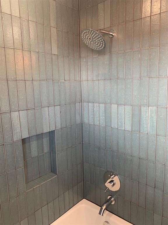3236 NW 68th St, Oklahoma City, OK 73116 - full bath with shower / washtub combination
