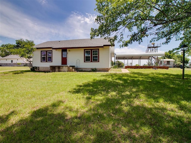 922 W 7th St, Stroud, OK 74079 - view of front facade with a front lawn