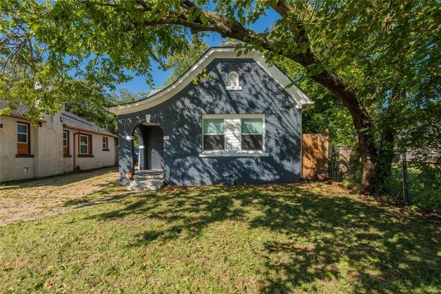 1717 N Kelham Ave, Oklahoma City, OK 73111 - view of front of home featuring brick siding