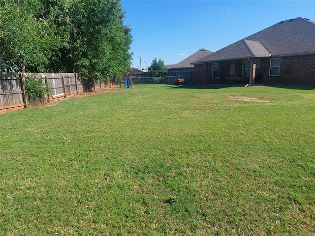 531 W Shadow Ridge Way, Mustang, OK 73064 - view of yard