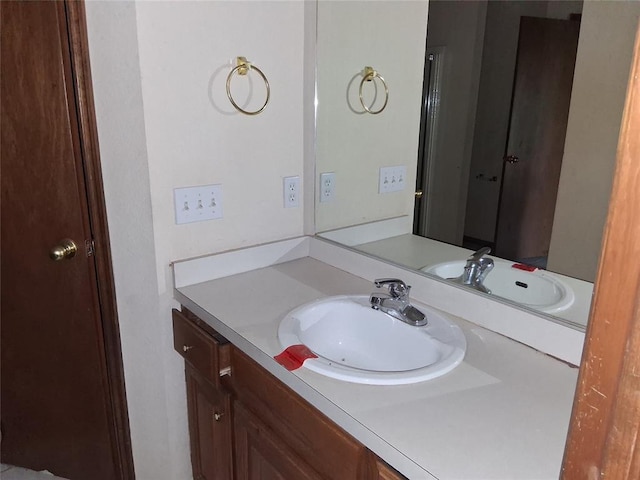 824 SE 38th St, Moore, OK 73129 - bathroom with vanity