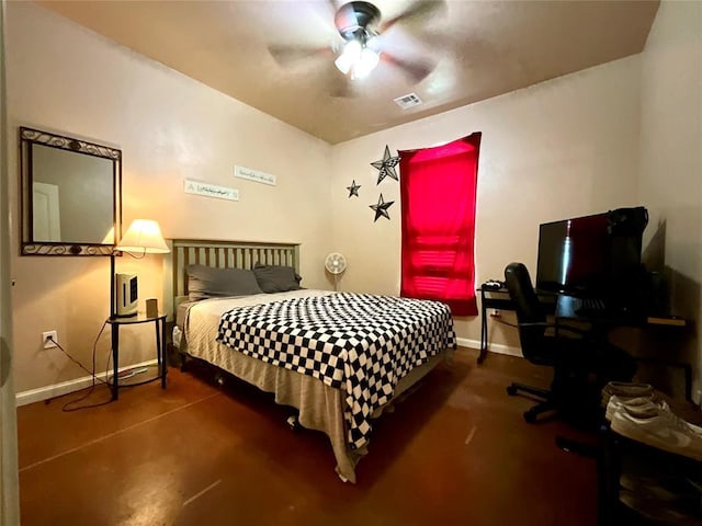 16175 Silver Run Dr, Choctaw, OK 73020 - bedroom with baseboards and a ceiling fan