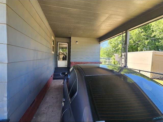 2421 N Prospect Ave, Oklahoma City, OK 73111 - sunroom featuring entry steps