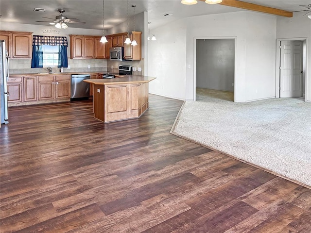 22950 E 1130th Rd, Bessie, OK 73622 - kitchen with appliances with stainless steel finishes, a ceiling fan, open floor plan, and light countertops