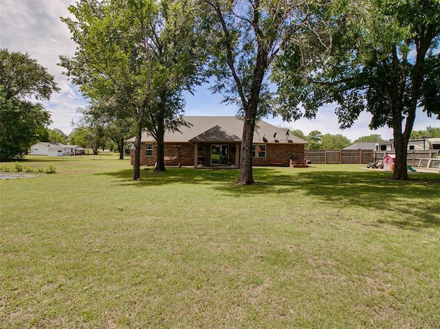 1015 N 3rd Ave, Stroud, OK 74079 - view of yard