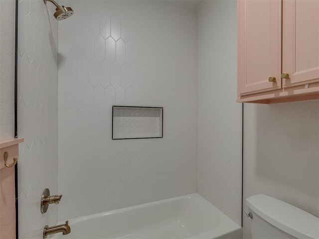 4300 High Range Ln, Edmond, OK 73034 - bathroom featuring toilet and shower / bathtub combination