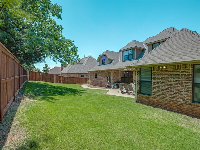 4300 High Range Ln, Edmond, OK 73034 - view of yard with a patio