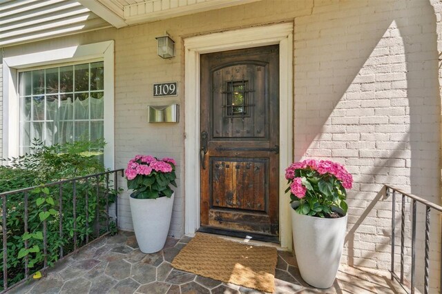 1109 Tedford Way, Nichols Hills, OK 73116 - entrance to property with brick siding