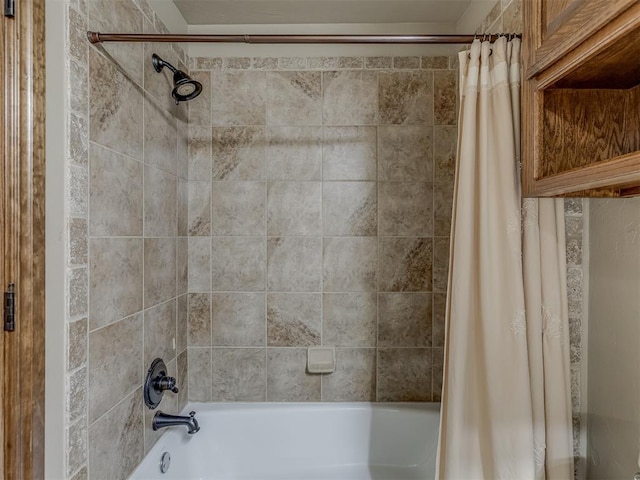1960 Bermuda Dr, Newcastle, OK 73065 - bathroom with shower / tub combo with curtain