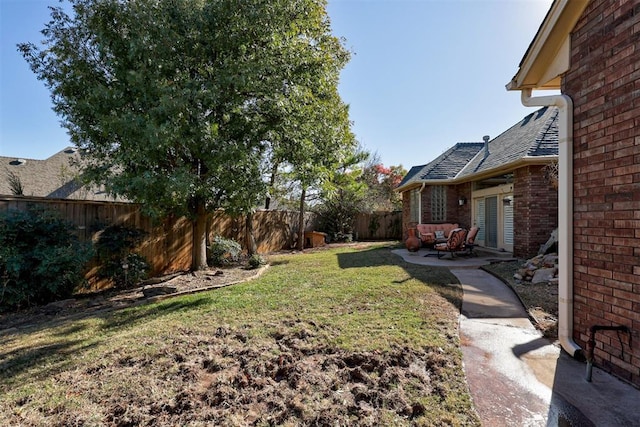 14812 Maplelake Dr, Edmond, OK 73013 - view of yard with a patio area