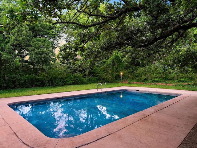 2901 NE 122nd St, Edmond, OK 73013 - view of outdoor pool