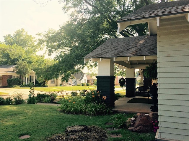 1217 NW 44th St, Oklahoma City, OK 73118 - view of grassy yard