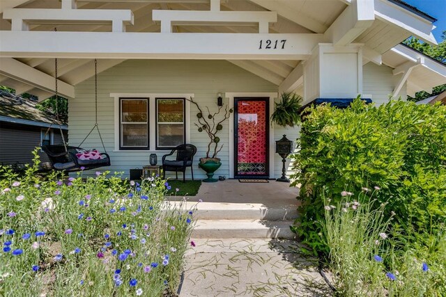 1217 NW 44th St, Oklahoma City, OK 73118 - doorway to property with a porch