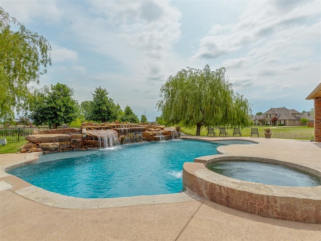 4401 Cannon Dr, Norman, OK 73072 - view of pool with a pool with connected hot tub and a patio area