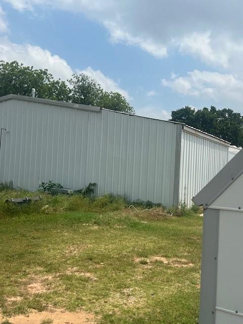 34252 E County Road 1330th Rd, Granite, OK 73547 - view of pole building with a yard