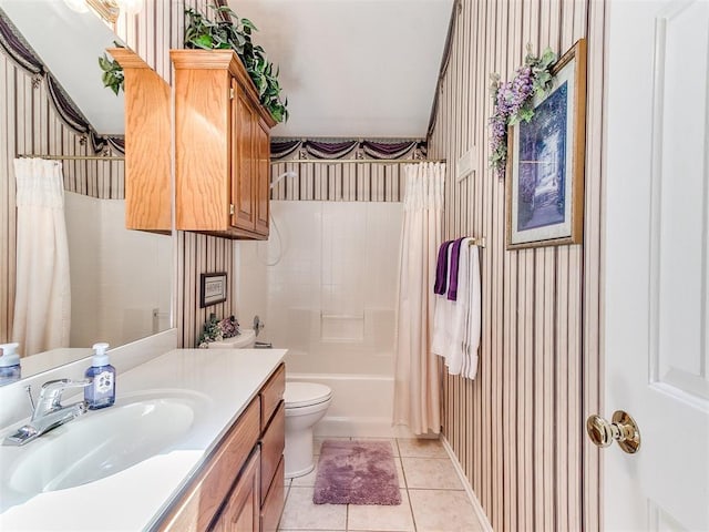 1512 Selborne Pl, Yukon, OK 73099 - full bath featuring tile patterned flooring, vanity, toilet, and shower / tub combo with curtain