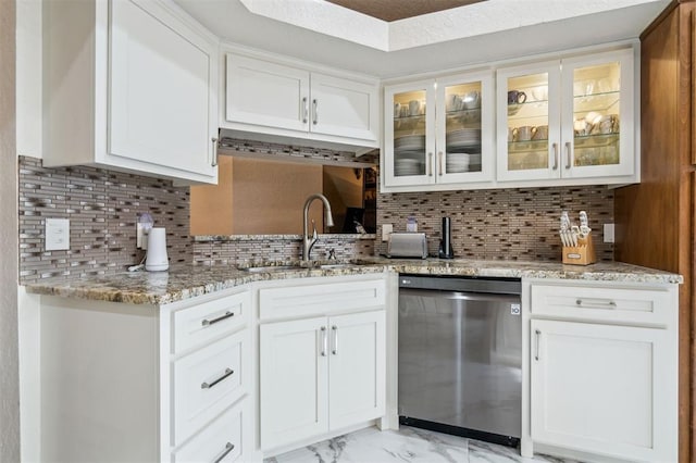 1721 Park View Pl, Edmond, OK 73003 - bar featuring dishwasher, a sink, decorative backsplash, and light marble finish floors