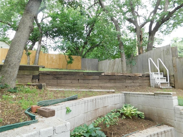 5737 NW 31st St, Oklahoma City, OK 73122 - view of yard