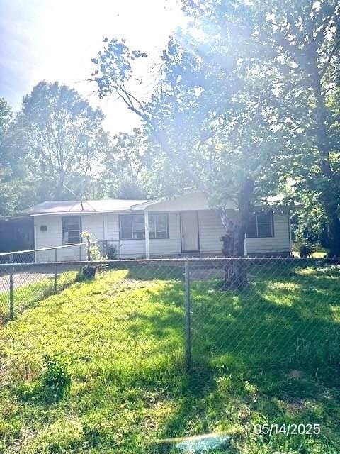 109 Burke St, Broken Bow, OK 74728 - view of front of property