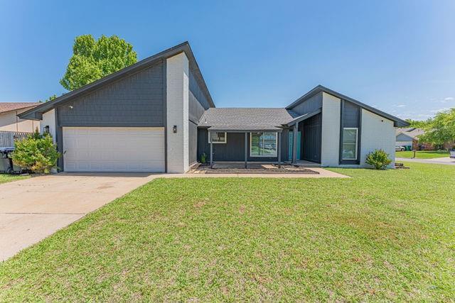 11008 Davis St, Oklahoma City, OK 73162 - photo 1