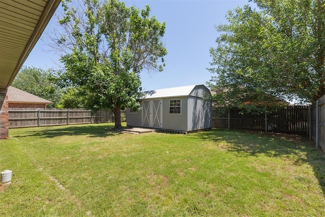 316 SE 6th St, Moore, OK 73160 - view of yard
