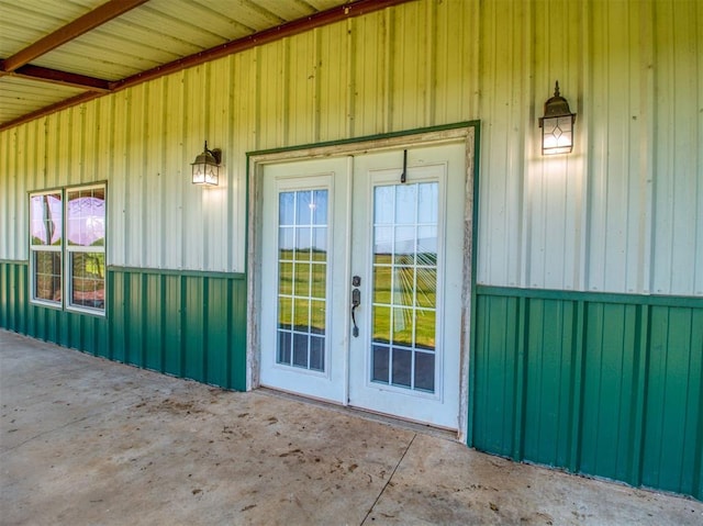 34325 E 1070th Rd, Mcloud, OK 74851 - view of exterior entry featuring french doors and a patio area